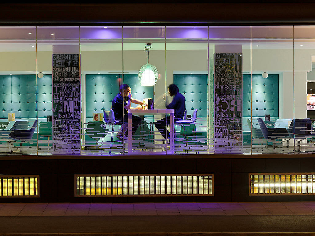 Hotel Novotel Leeds Centre, Leeds, photo