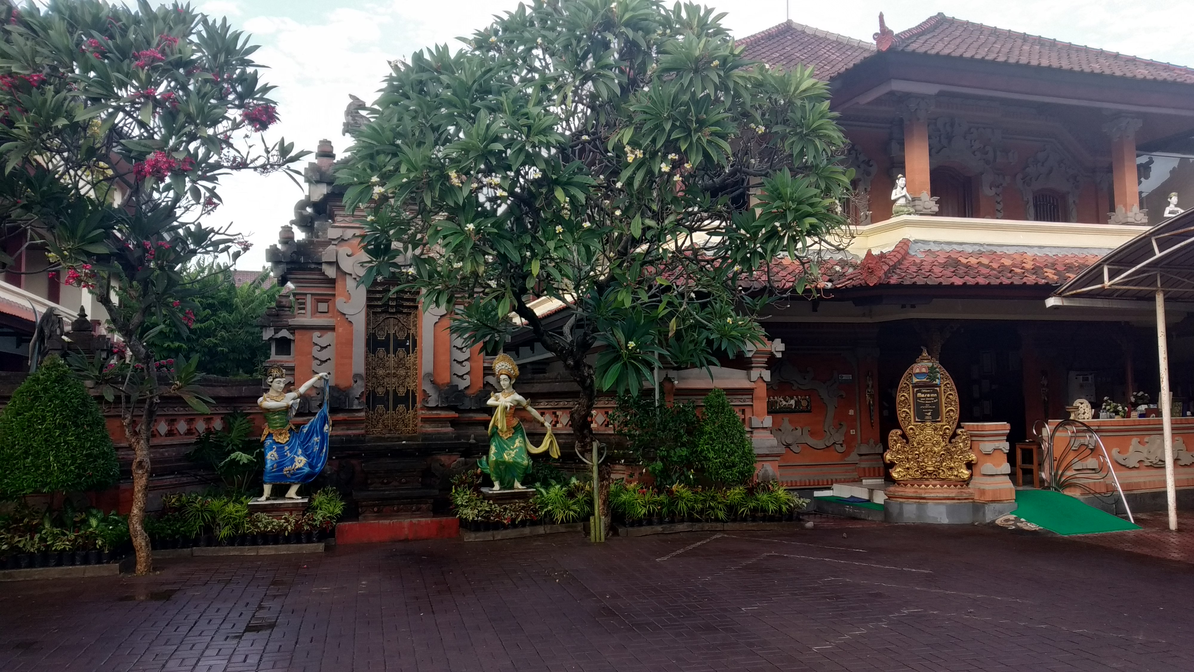 Фото Pesona Beach Inn