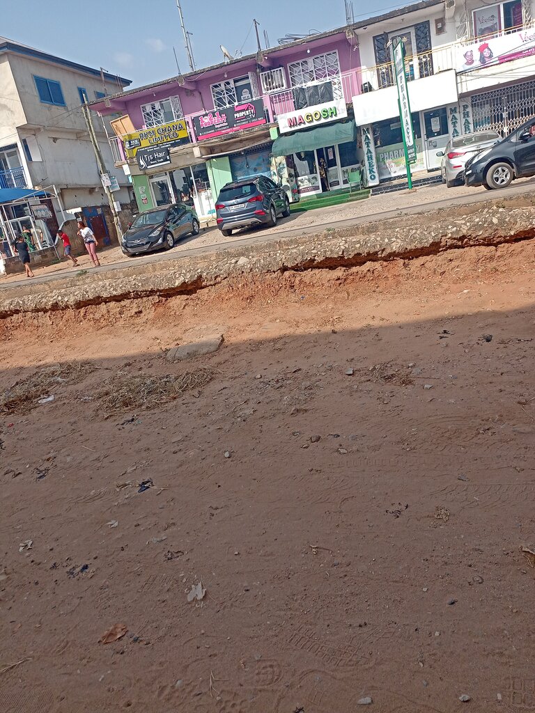 Radio station 102.1fm Property TV And FM, Accra, photo