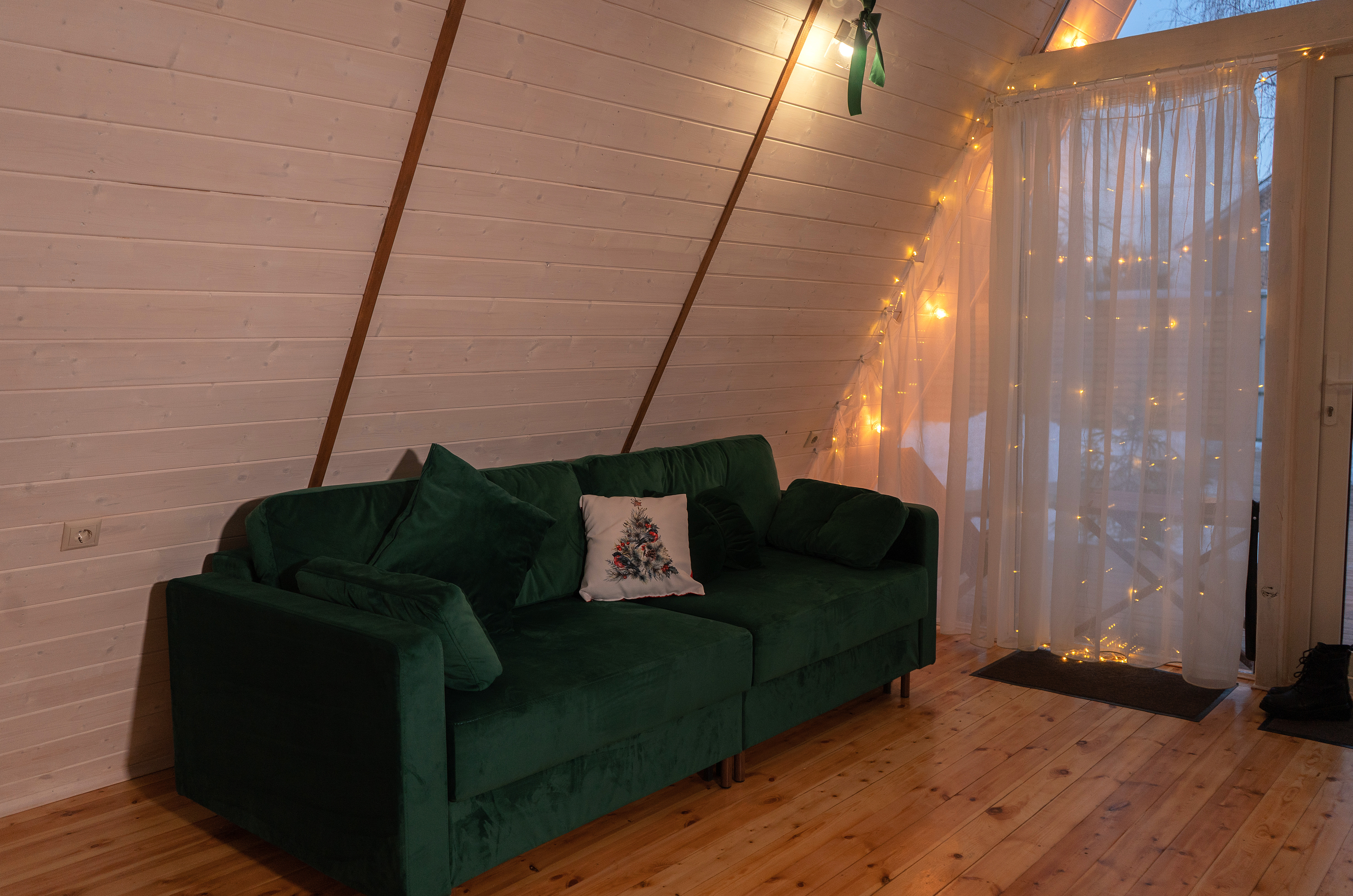 Фото Aframe Happy