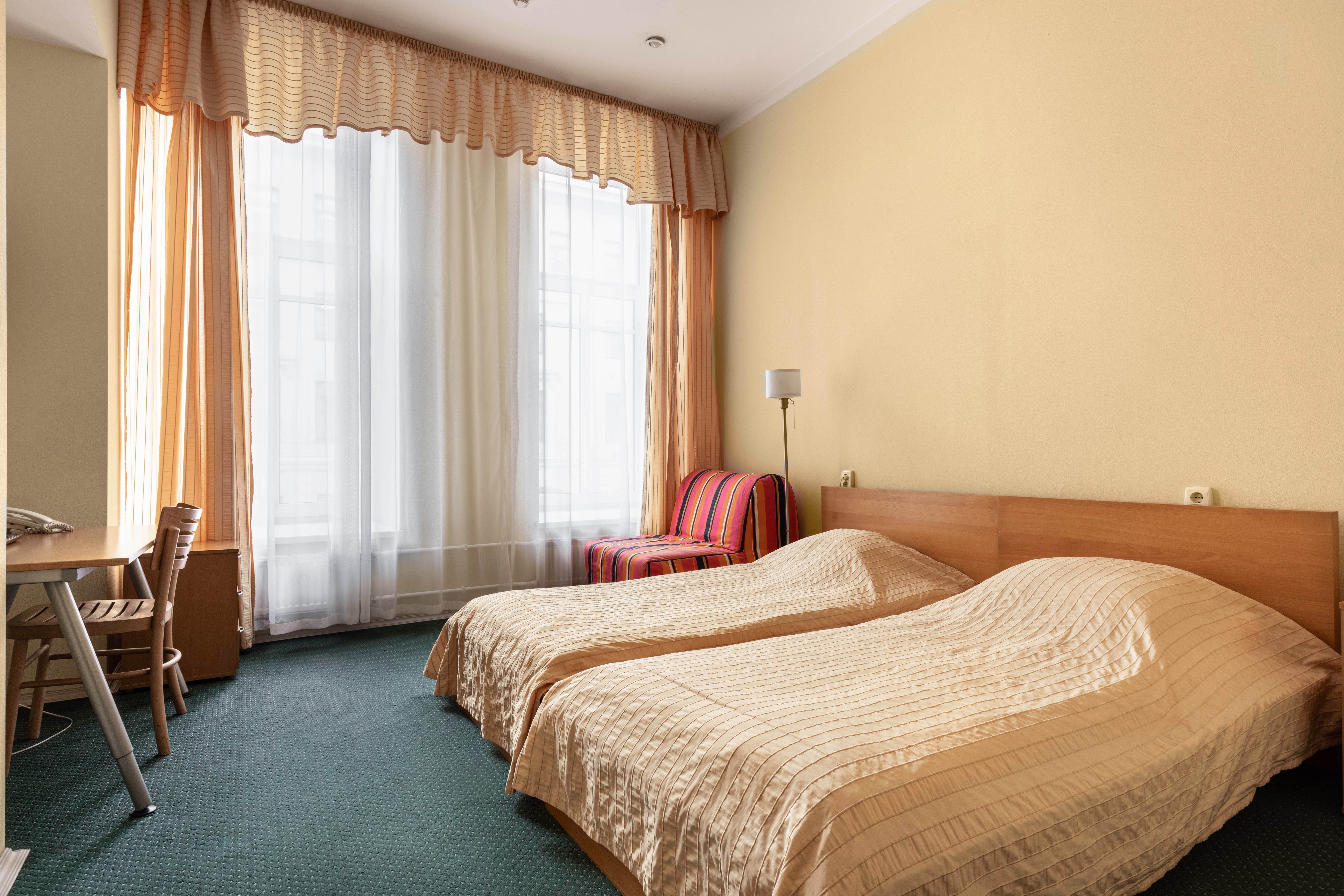 Фото отеля 2