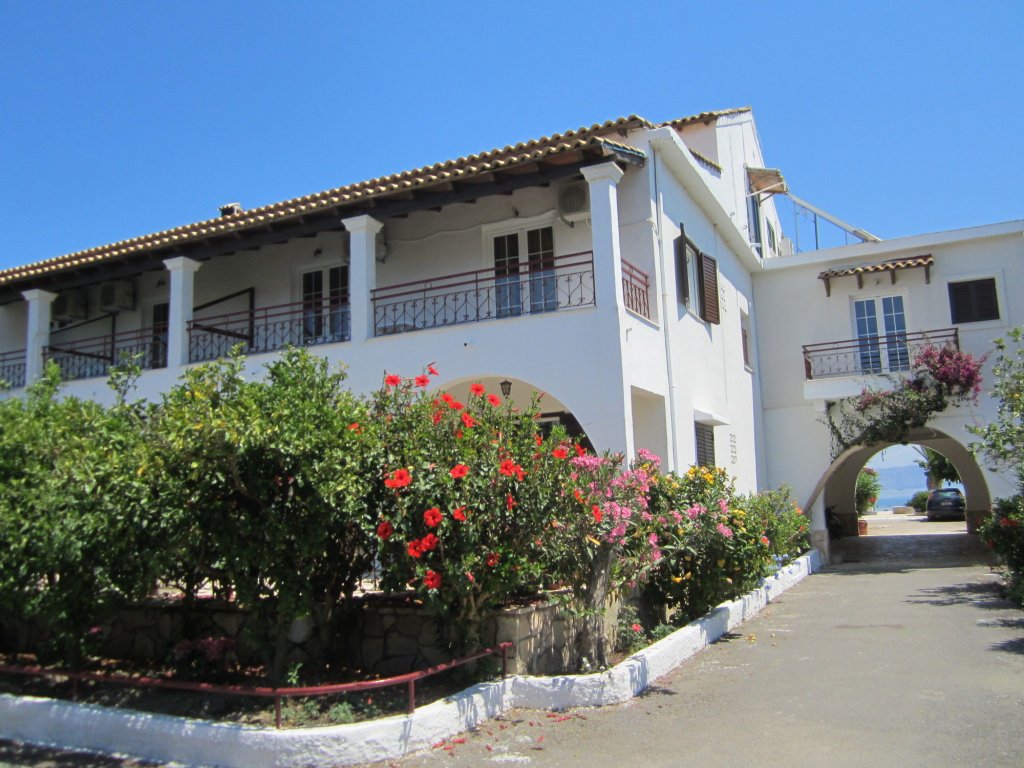 Фото Island Beach Resort - Adults Only