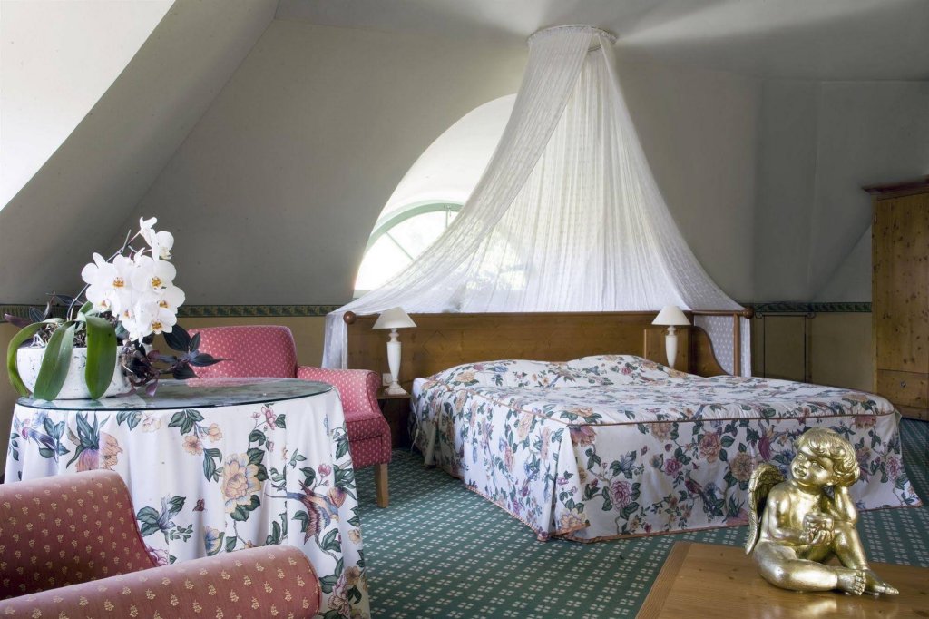 Фото Schloss Hotel Dresden-Pillnitz