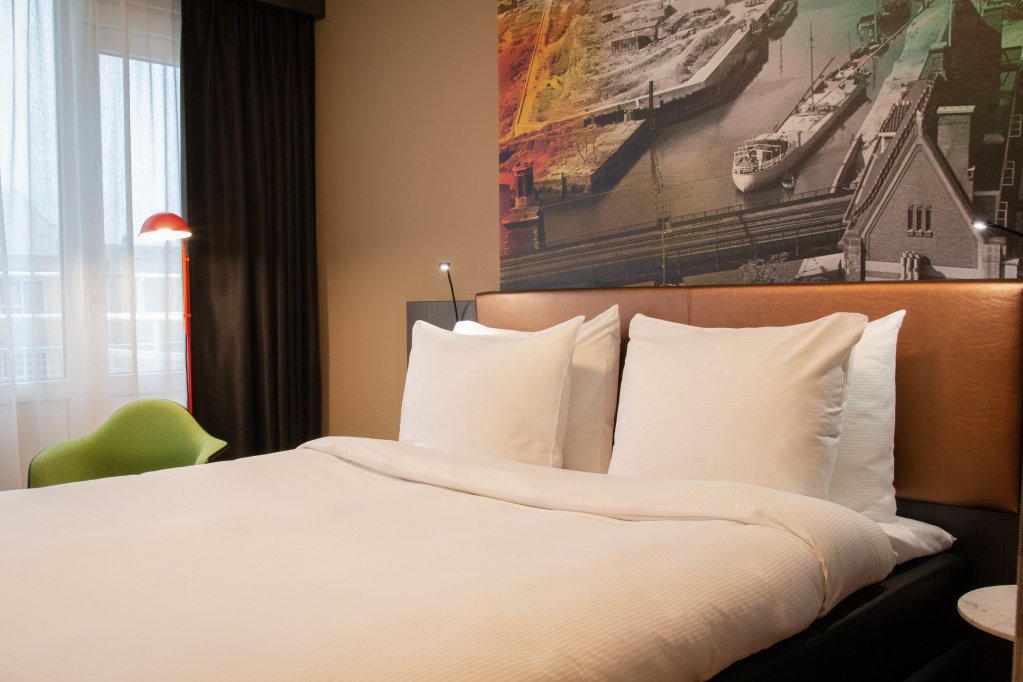 Фото Savoy Hotel Rotterdam