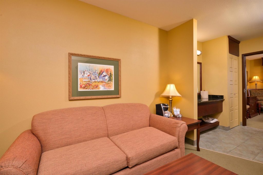 Фото Best Western Plus Grand-Sault Hotel & Suites