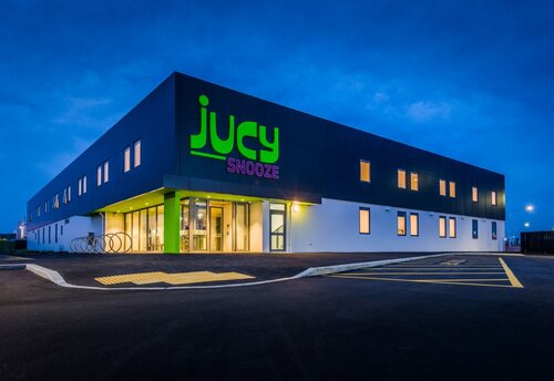 Хостел JUCY Snooze Christchurch в Крайстчерче