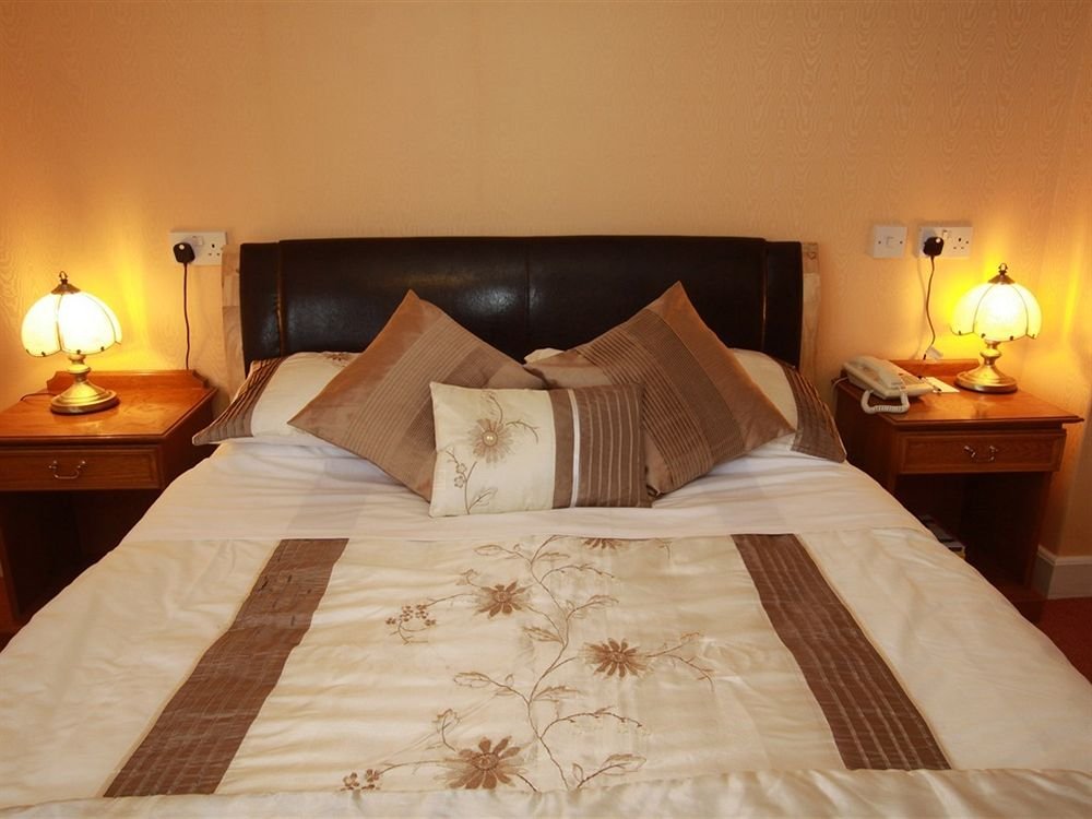 Фото Cullen Bay Hotel