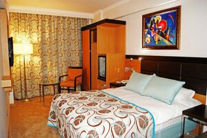 Elit Asya Hotel (Balıkesir, Karesi, Akıncılar Mah., Şehit Pamir Cad., 22) ، فندق