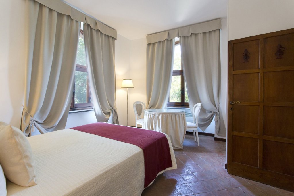 Фото Hotel La Badia di Orvieto