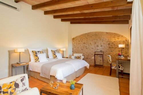Гостиница Casa Font i Roig