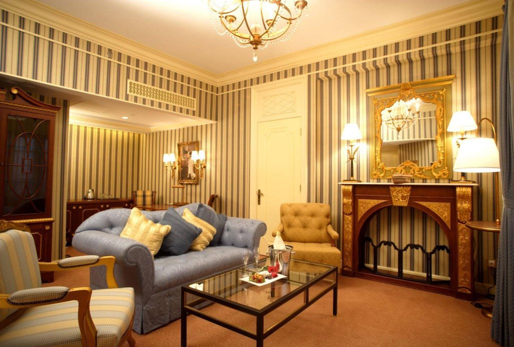 Фото Rocks Hotel