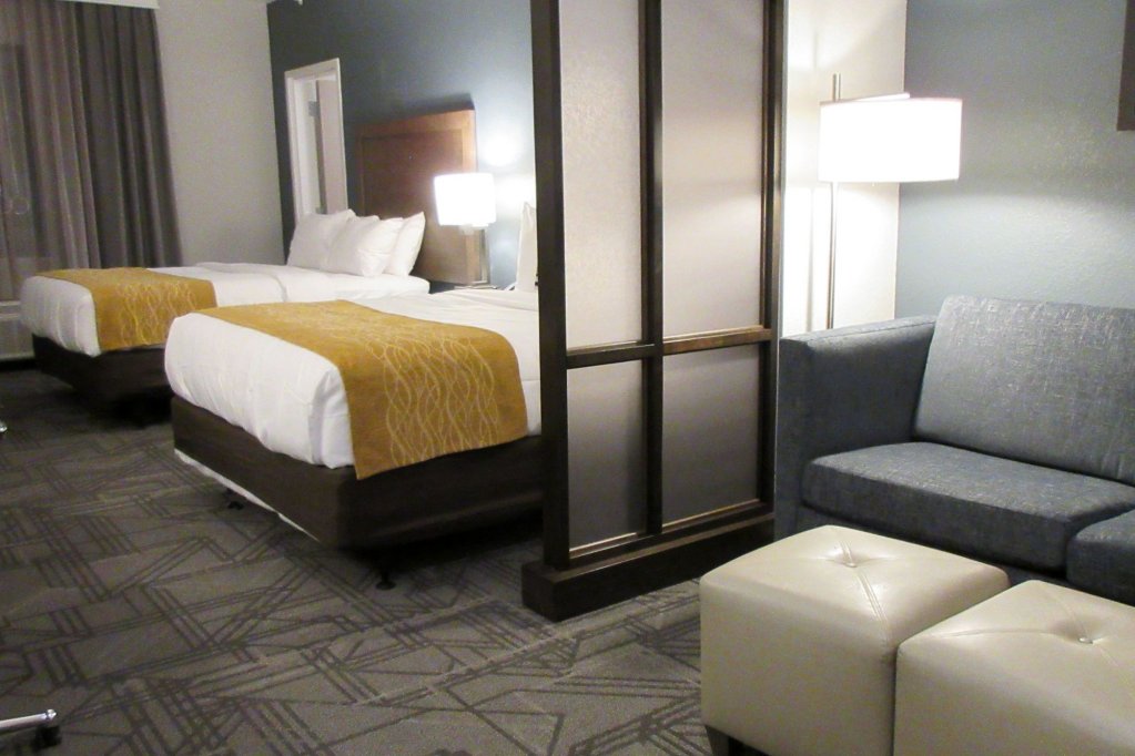 Фото Comfort Inn & Suites Salt Lake City Airport