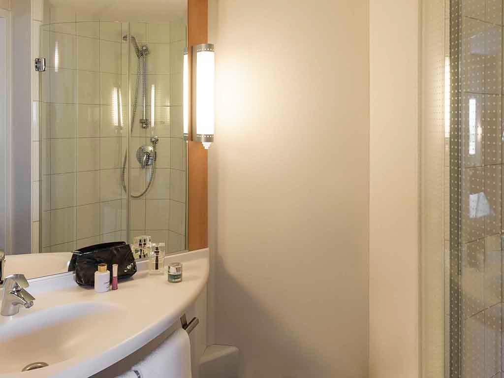 Фото ibis Amsterdam Centre Hotel