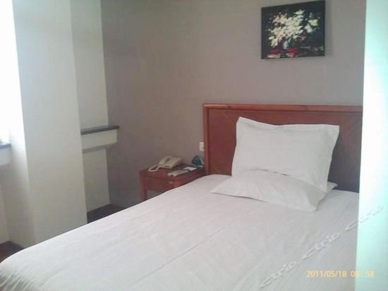 Фото GreenTree Inn Nanjing Cloth City