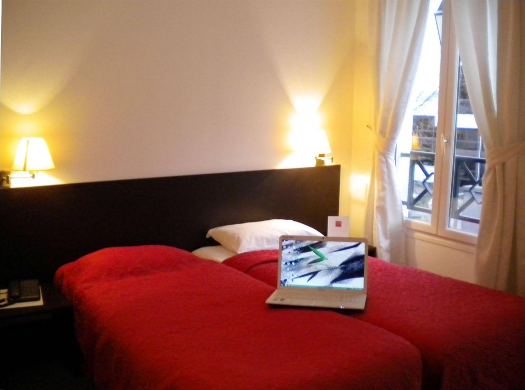 Фото Paris Saint Cloud Hotel