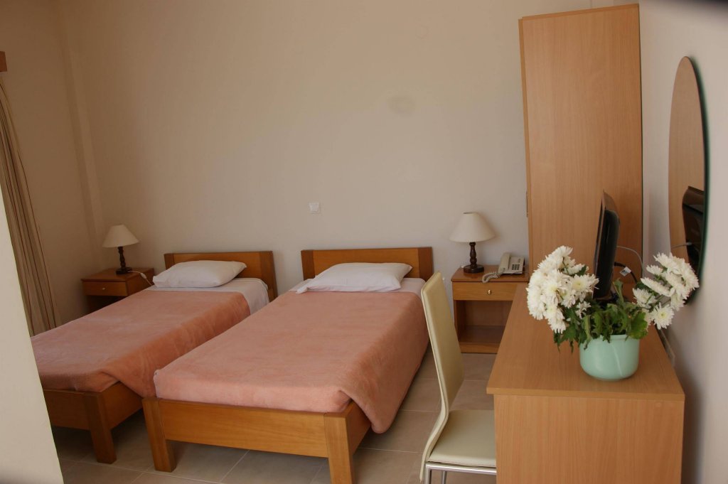 Фото International Hotel