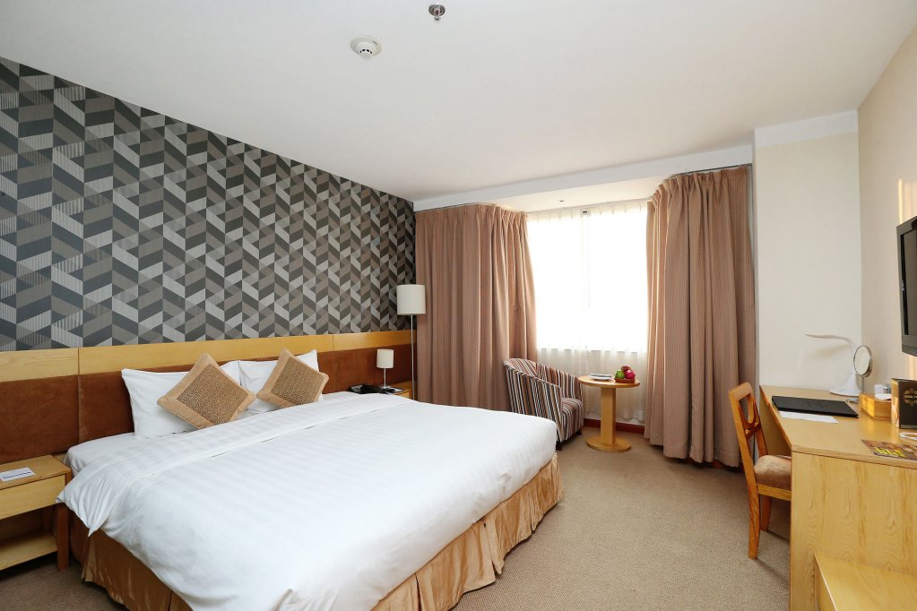 Фото La Casa Hanoi Hotel