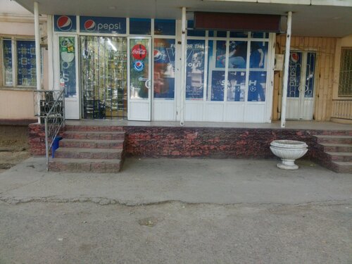 Yalangoch spirtli ichimliklar