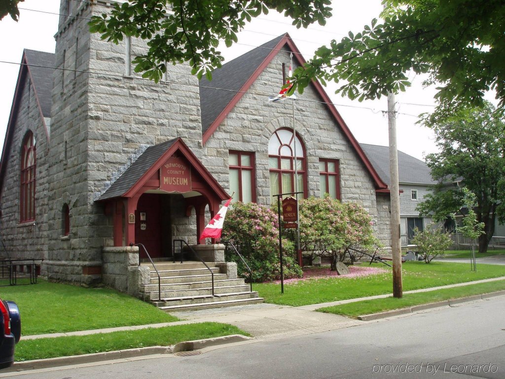 Фото отеля 3