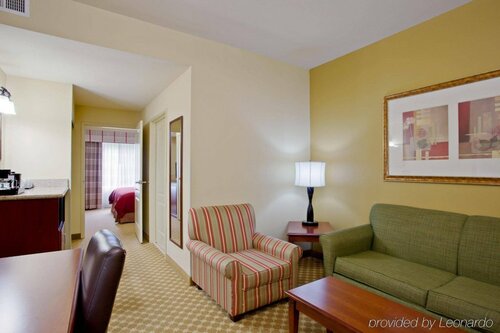 Гостиница Comfort Inn & Suites High Point - Archdale