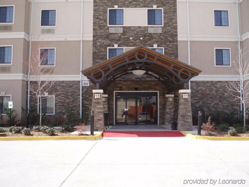 Гостиница WeStay Suites - Covington Mandeville