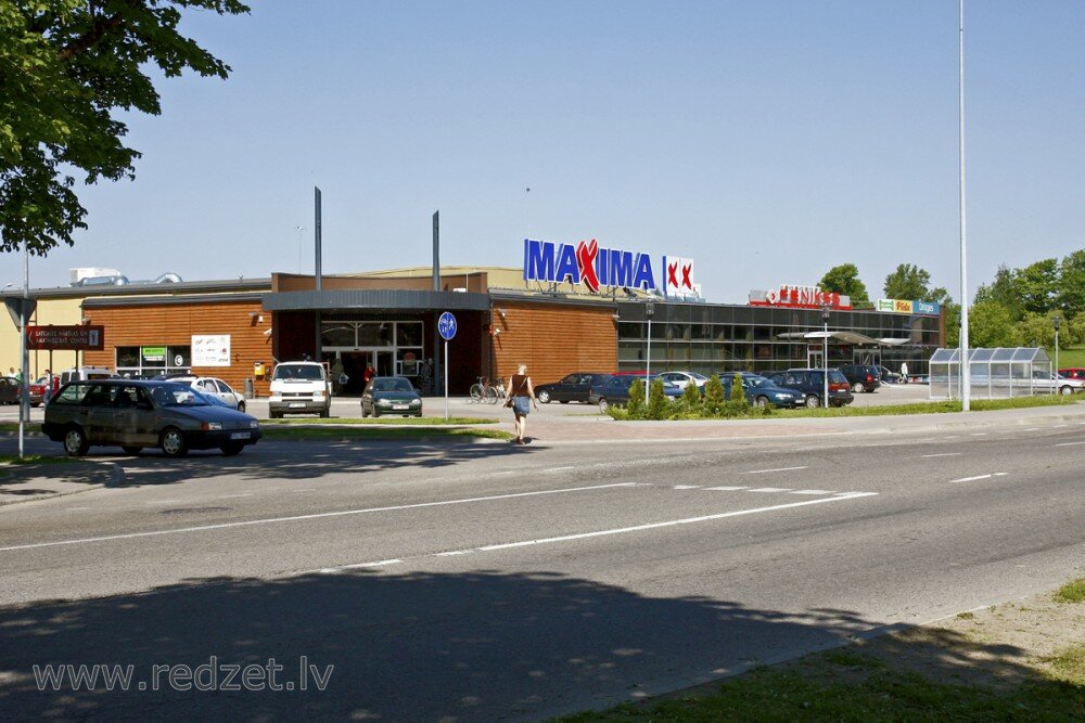 Supermarket Maxima XX, Livani, photo