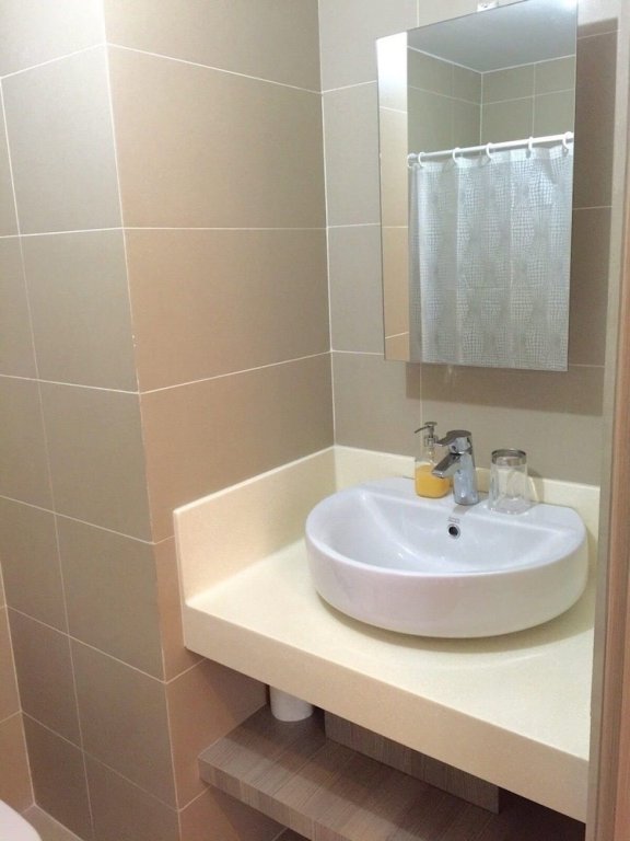 Фото Antel Serenity Suite Poblacion Makati