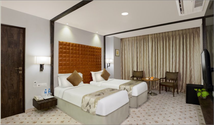 Фото Regenta Central Hotel & Convention Nagpur