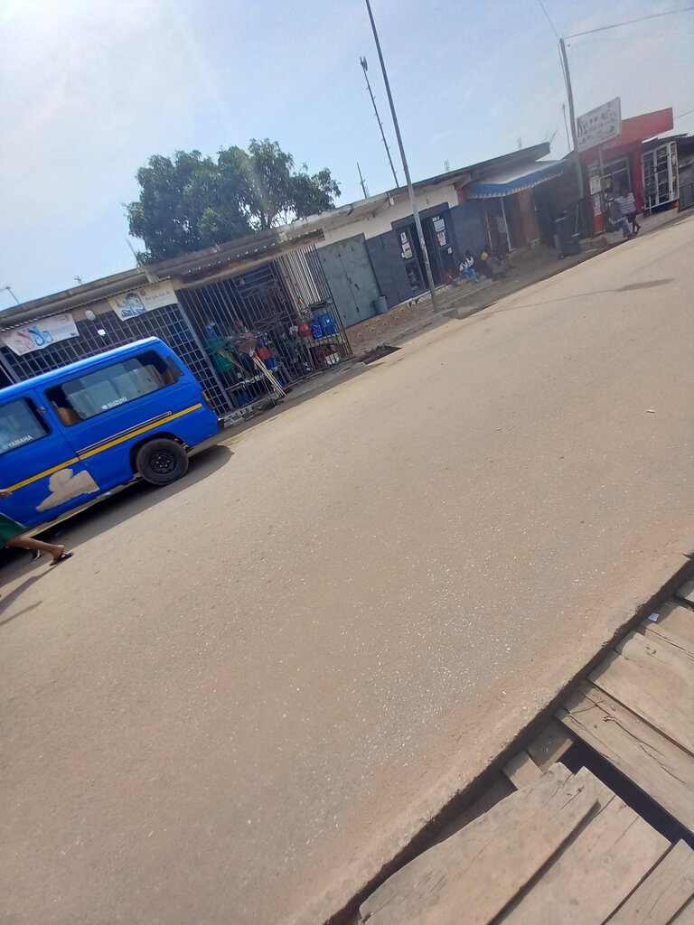 Clothing store Lees hub, Accra, photo