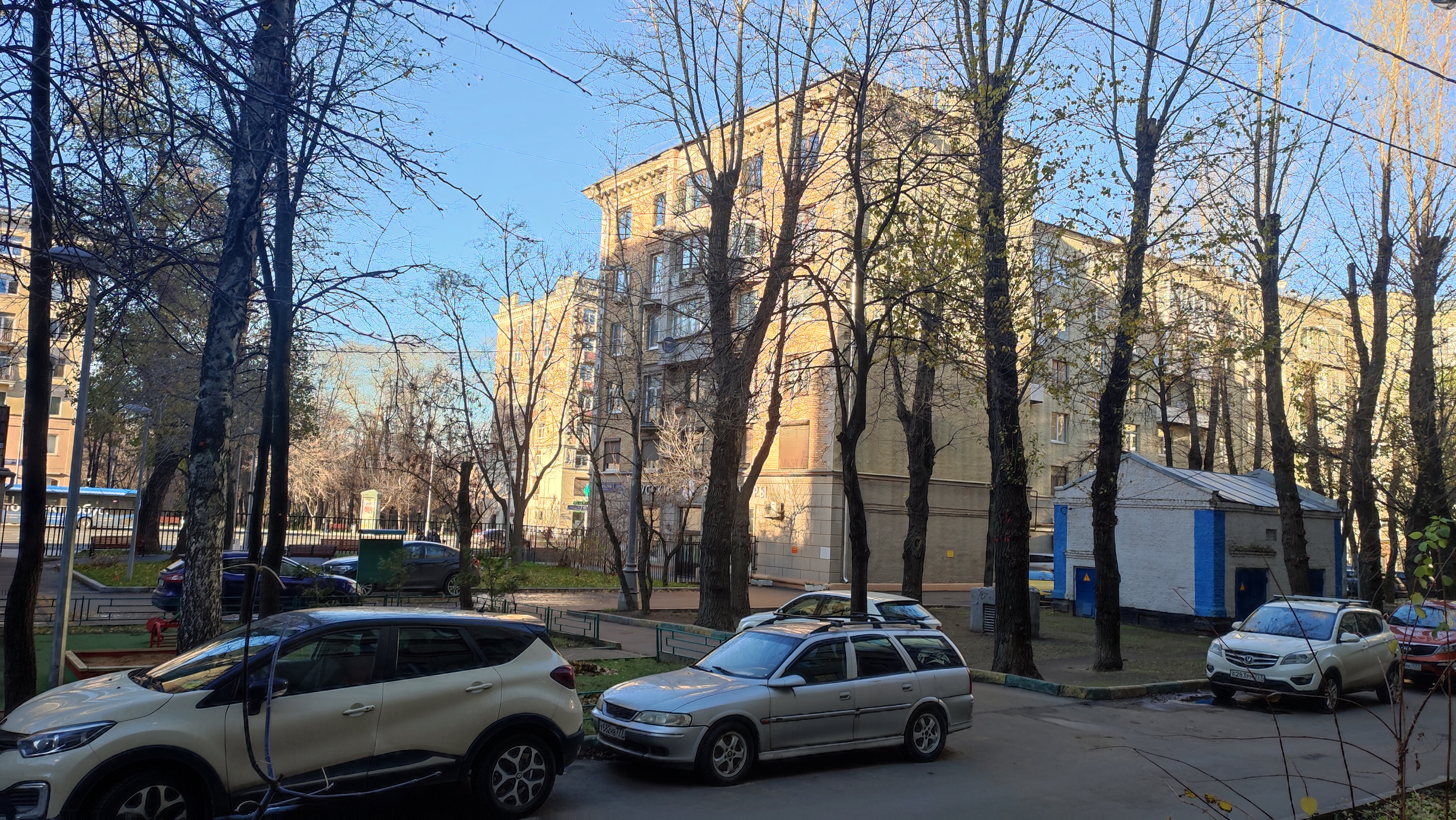 Фото Мини-отель Ленинский 23