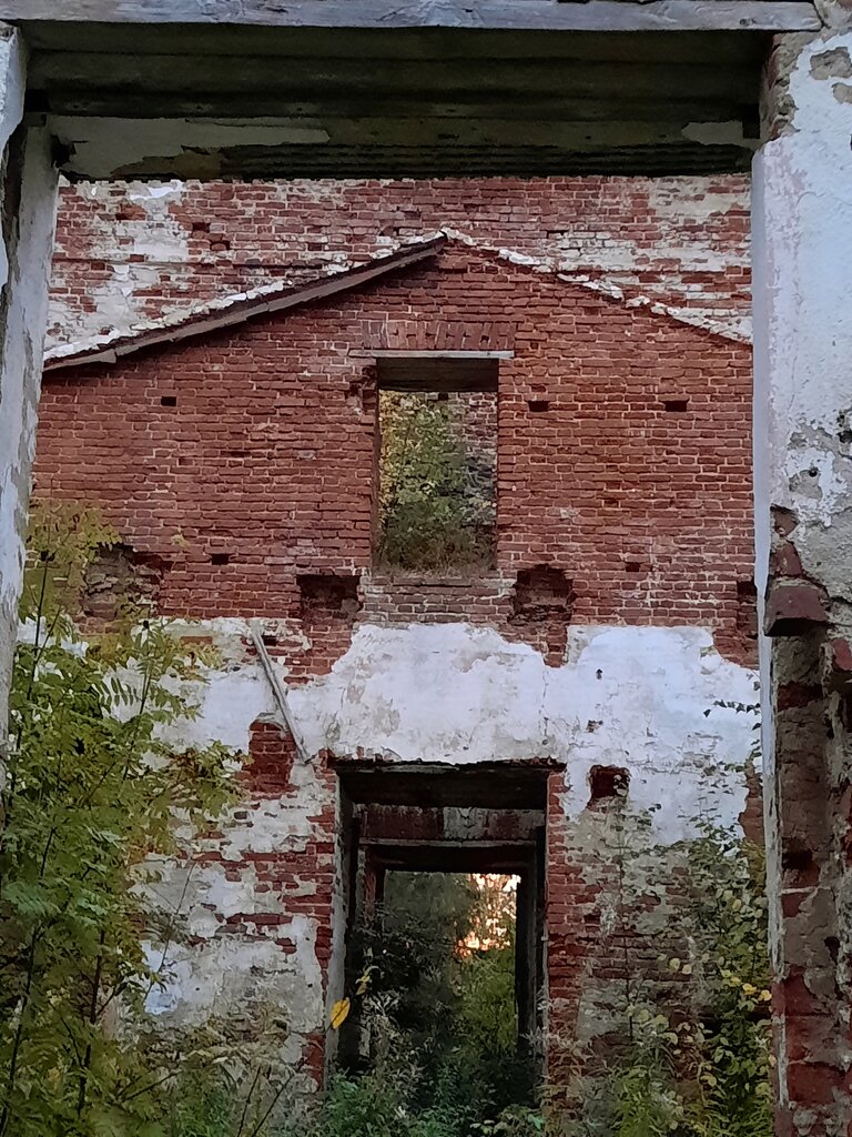 Orthodox church Tserkov Vvedeniya Presvyatoy Bogoroditsy vo Khram v Navoloke, Novgorod Oblast, photo