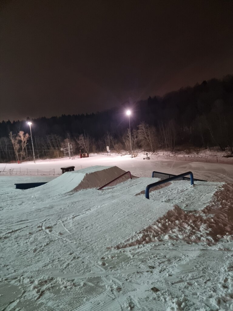 Горнолыжный комплекс Moon Village club, Красногорск, фото