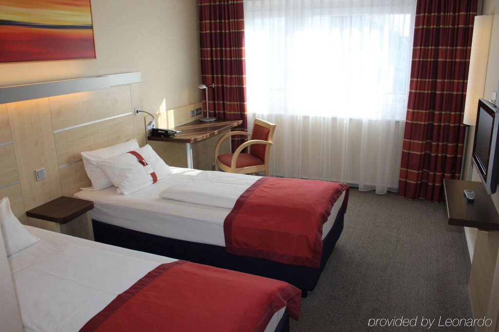 Фото Premier Inn Stuttgart Airport