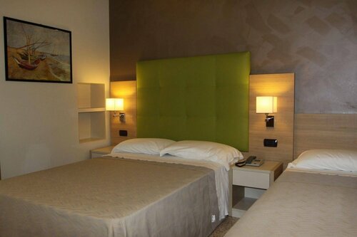 Внешний вид отеля Hotel Adele в Беллария-Иджеа-Марине, фото 3