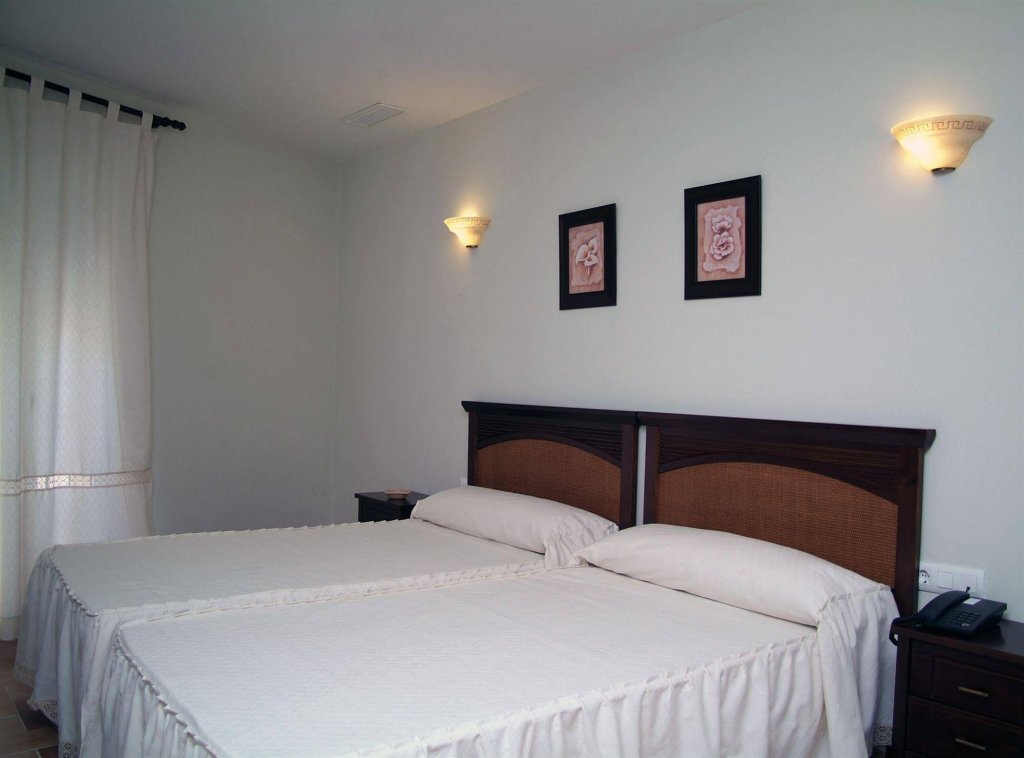 Фото Hotel Cervantes