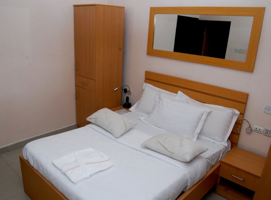 Фото Primal Hotel GRA-Ikeja