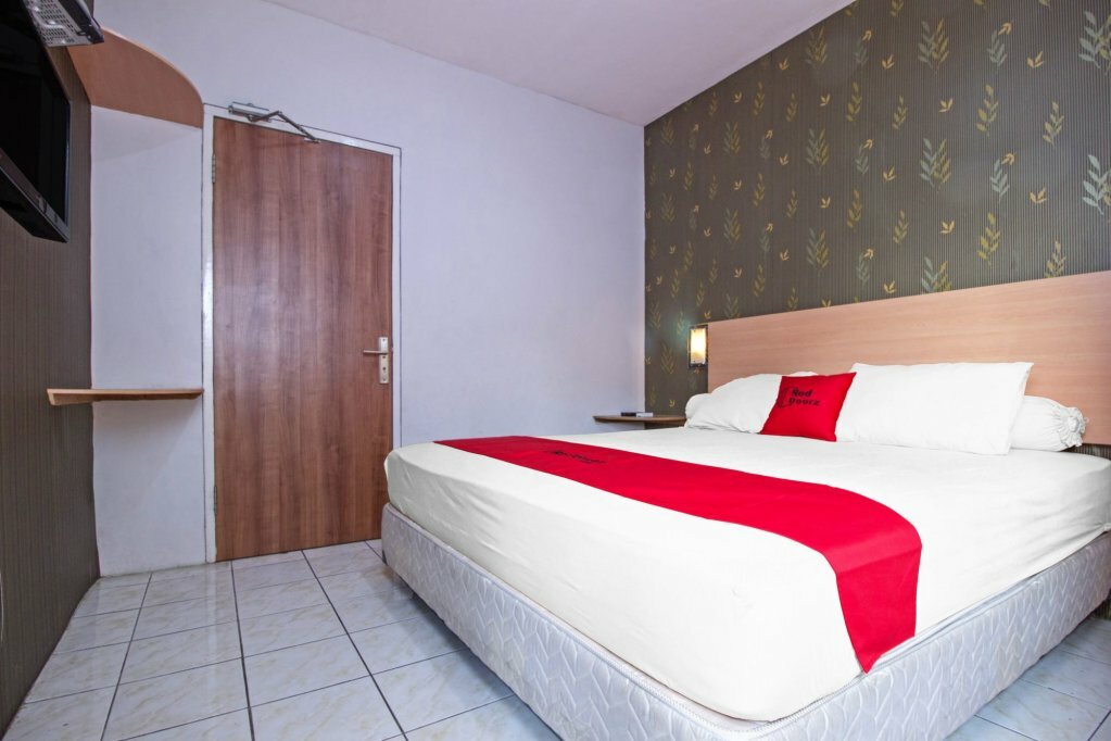 Hotel Formerly RedDoorz near Exit Tol Pasteur, Bandung, photo