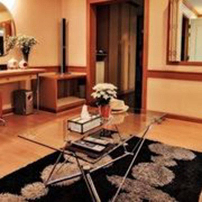 Фото Zhelter'BKK - Hostel