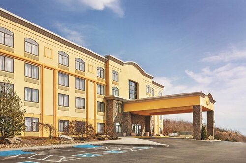 Гостиница La Quinta Inn & Suites by Wyndham Sevierville Kodak