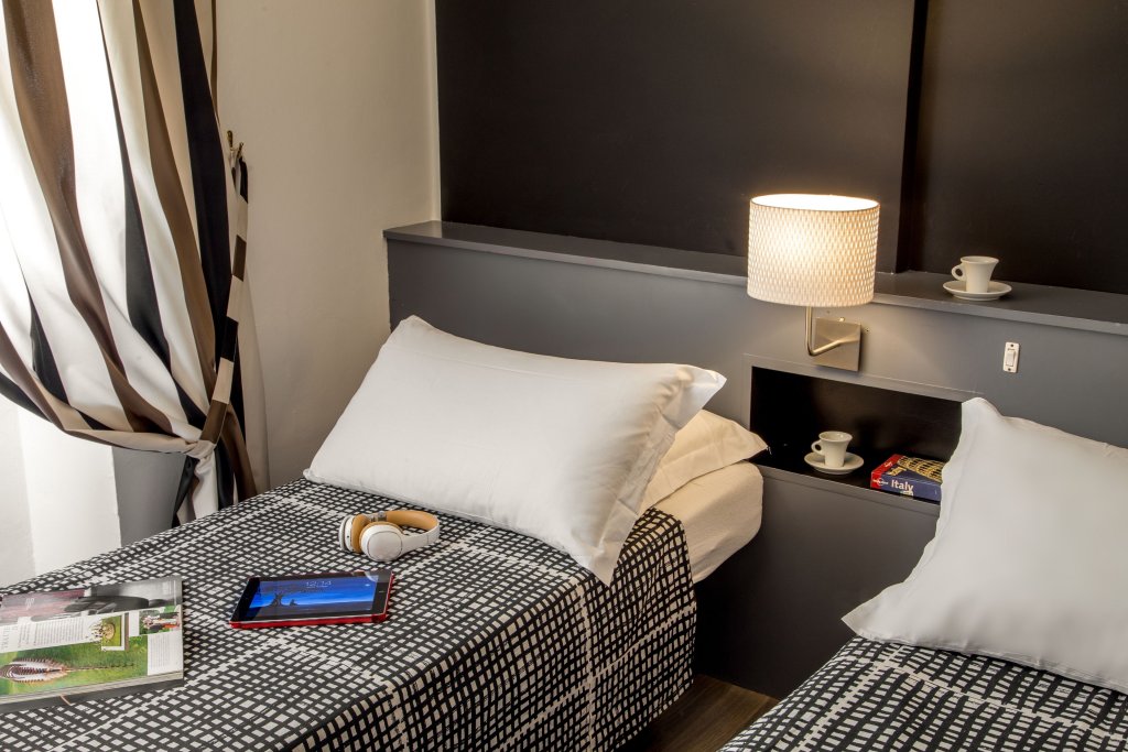 Фото Radio Hotel