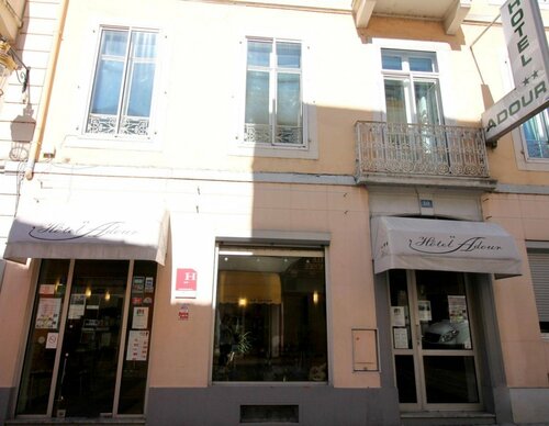 Гостиница Hotel Adour в По