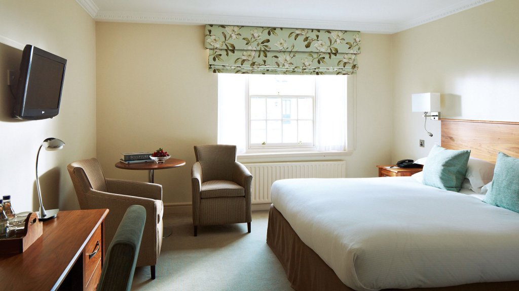 Фото The Woburn Hotel