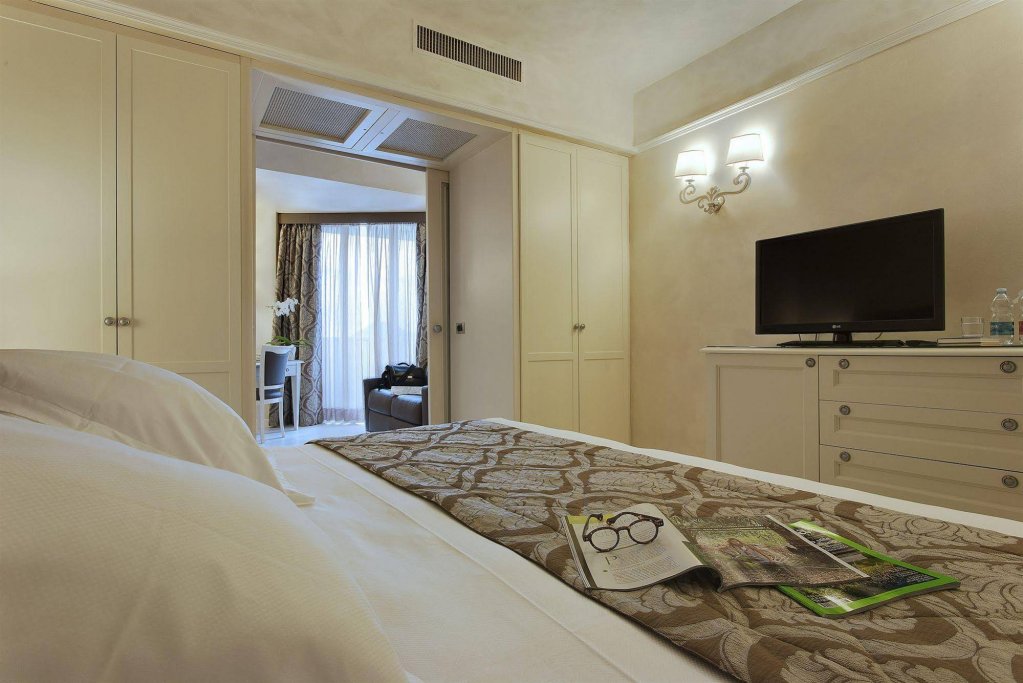 Фото Panoramic Hotel Plaza