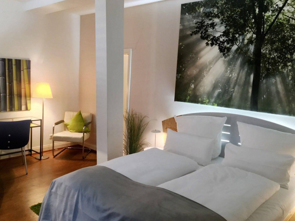 Фото Hotel Zur Alten Brücke