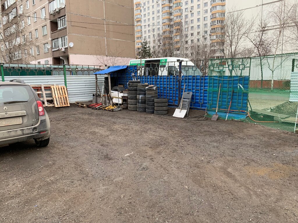 Tire service Shinomontazh, Lubercy, photo