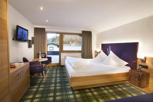 Внешний вид отеля Hotel Hochzillertal в Кальтенбахе, фото 2