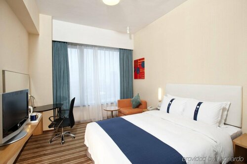 Гостиница Holiday Inn Express Changshu