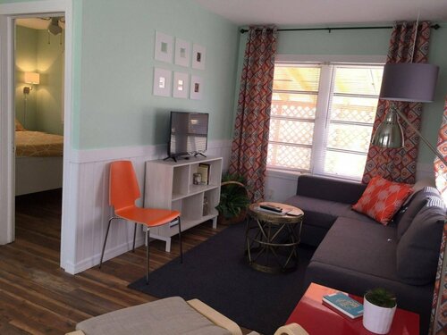 Гостиница Sunset Inn & Cottages в Сент-Питерсберге