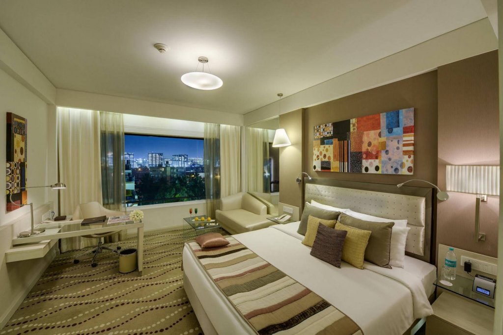 Фото Radisson Blu Bengaluru Outer Ring Road