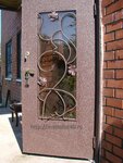 Metallicheskiye Dveri (Krasnozavodskaya ulitsa, 1) ، الأبواب